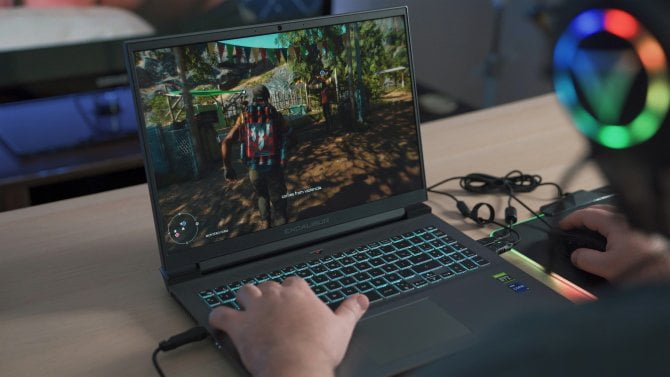 Připravte se na ještě dražší počítače a notebooky, tentokrát za ně může Microsoft Připravte se na ještě dražší počítače a notebooky, tentokrát za ně může Microsoft