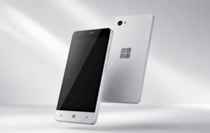 Hliníková konstrukce a Windows Phone 8.1: objevily se fotky tajného prototypu Surface Phonu z roku 2013 Hliníková konstrukce a Windows Phone 8.1: objevily se fotky tajného prototypu Surface Phonu z roku 2013