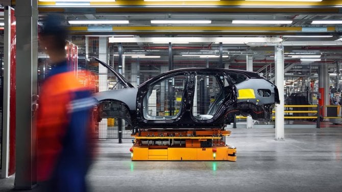 Srovnatelné s dnešními diesely: elektrická Volva s novým akumulátorem nabídnout reálný dojezd přes 1 000 km Srovnatelné s dnešními diesely: elektrická Volva s novým akumulátorem nabídnout reálný dojezd přes 1 000 km