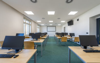 Vzdělávací centrum Akademie CZ.NIC představilo program do konce roku Vzdělávací centrum Akademie CZ.NIC představilo program do konce roku