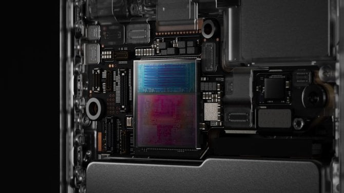 Apple má první 2nm procesor pro mobily: A20 Pro má nejrychlejší jádra na světě, 1T výkon prý stoupl o pětinu Apple má první 2nm procesor pro mobily: A20 Pro má nejrychlejší jádra na světě, 1T výkon prý stoupl o pětinu