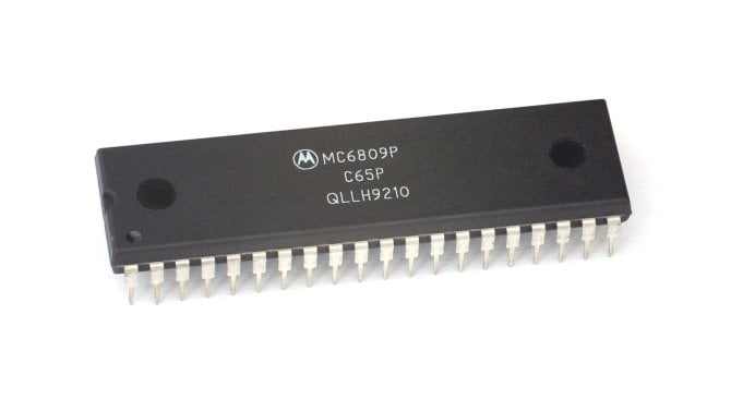 Motorola 6809: nejvýkonnější a nejelegantnější mikroprocesor osmibitové éry Motorola 6809: nejvýkonnější a nejelegantnější mikroprocesor osmibitové éry